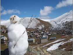Yaylalara Yılın İlk Karı Düştü