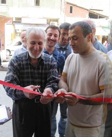 İhtiyaç Sahibi Öğrenciler Yararına Kermes Düzenledi. 2 İhtiyaç Sahibi Öğrenciler Yararına Kermes Düzenledi. 2