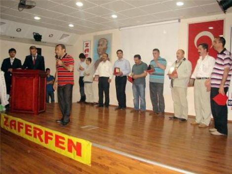 Öğrenciler Sınav Öncesi Moral Depoladı. 2