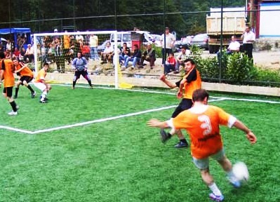Dernekpazarı’nda Futbol Şöleni Sürüyor