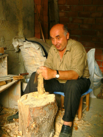 Kaşıkçılığı Yaşatıyor 2 Kaşıkçılığı Yaşatıyor 2