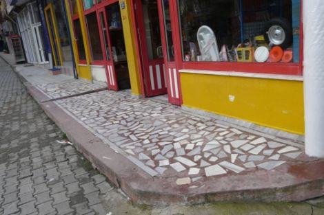 Kaldırımlar Yayaların