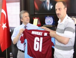 Trabzonlu Gazetecilerden Rektöre Ziyaret