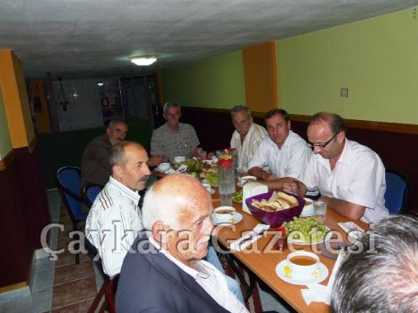 Dernek Başkanından İftar Yemeği 4