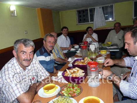 Dernek Başkanından İftar Yemeği 5