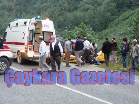 Çaykara Dernekpazarı Yolunda Kaza 4