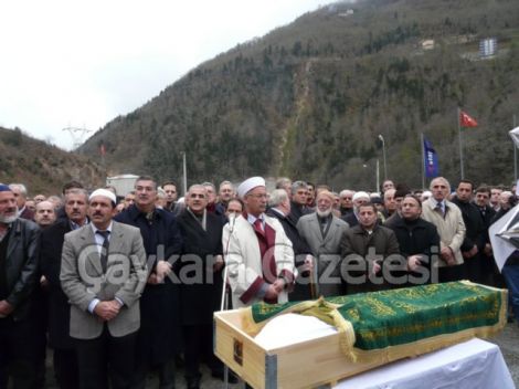 Ali Kemal Hoca Son Yolculuğuna Uğurlandı 3