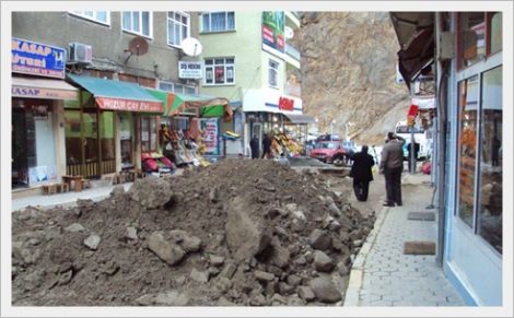 Çaykara'da Kanalizasyon Çalışmaları Devam Ediyor 4