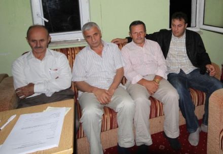 Bayramda Köylüler Bir Araya Geldi 11 https://www.caykaragazetesi.com/wp-content/uploads/2011/09/bayramda-koyluler-bir-araya-geldi-11.jpg