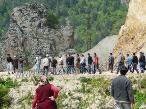 Karaçam ve Köknarlı'lar Kararlı HES'e Geçit Yok 2