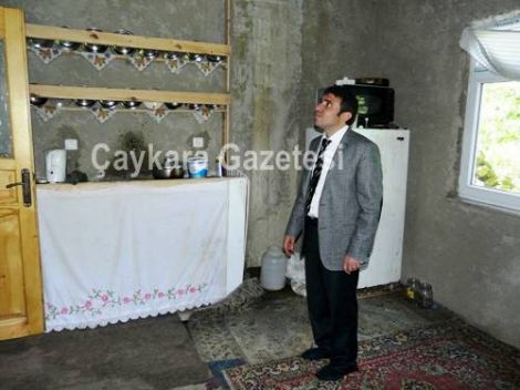 Kaymakam Muhtaç Aileye Sahip Çıktı 2