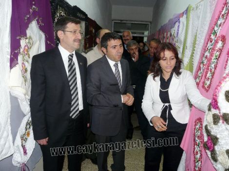 Halk Eğitimi Kursları Sergiyle Sona Erdi 14