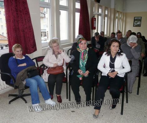 Halk Eğitimi Kursları Sergiyle Sona Erdi 6