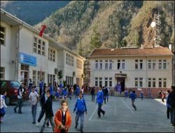 Çaykara’da Cuma Günü de Tatil Edildi