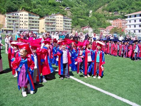 Ana Sınıfı Öğrencileri Mezun OLdu 2 Ana Sınıfı Öğrencileri Mezun OLdu 2