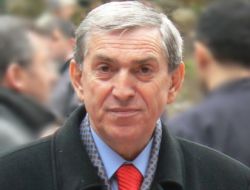 Ak Parti’den Dördüncü Aday Aydın Kofoğlu