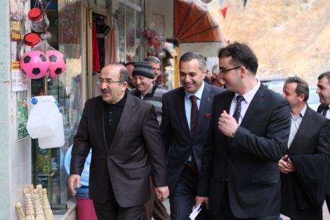 Orhan Fevzi Gümrükçüoğlu Çaykara’da Ziyaretlerde Bulundu 17