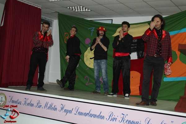 Minikler Tiyatro İle Tanıştı