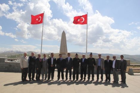Vali Öz Çaykara'da İncelemelerde Bulundu 5