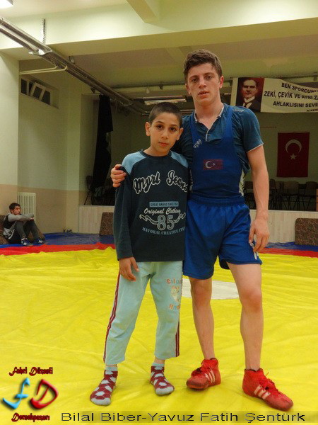 Dernekpazarı Güreş Milli Takımına Sporcu Yetiştiriyor 4 Dernekpazarı Güreş Milli Takımına Sporcu Yetiştiriyor 3