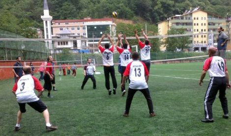 Voleybol Turnuvası Heyecanlı Başladı
