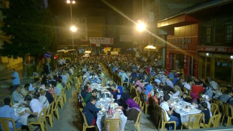 Çaykaralılar Açık Hava İftarında Bir Araya Geldi