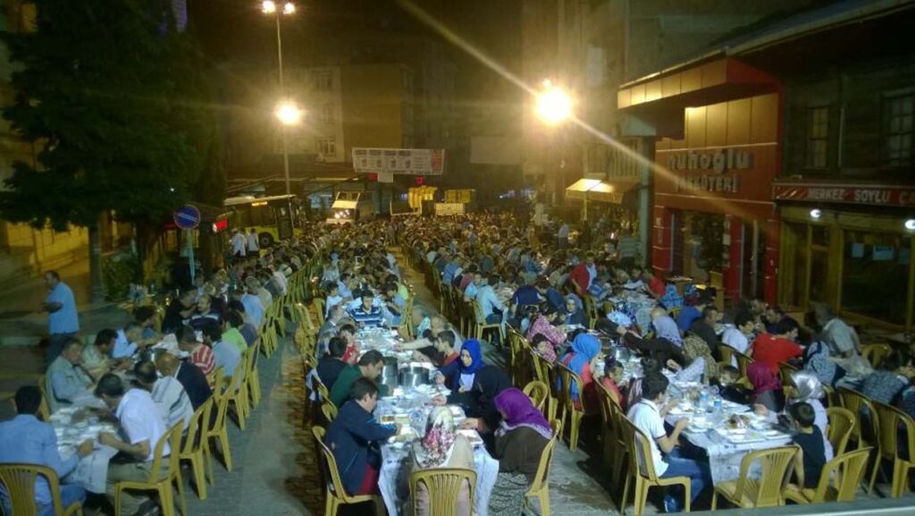Çaykaralılar Açık Hava İftarında Bir Araya Geldi