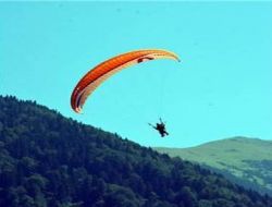 Arap Tursitler Uzungöl’ü 1100 Metre Yukarıdan Görüyorlar