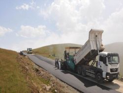 Sultanmurat Yolu Asfaltlanıyor