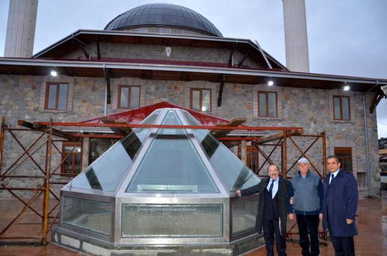Gümrükçüoğlu, Sultan Murat’a Çıkartma Yaptı