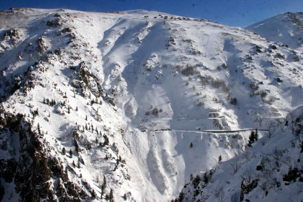 Çaykara'daki Çığ'da Son Durum 5 caykara_cıg_11.01 (5)