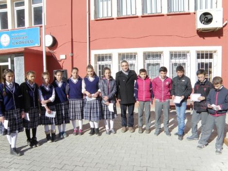 Karaçam Ortaokulunda Karne Heyecanı 3