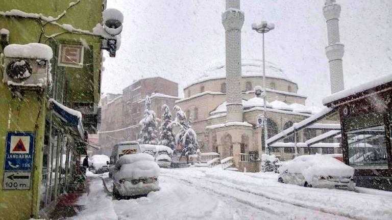 Cuma Günü Okullar Tatilmi?