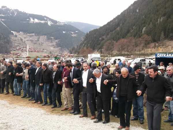 Uzungöl’de kar yerine horon var