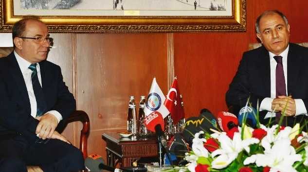 Sebahattin Öztürk İçişleri Bakanlığı Görevini Devraldı