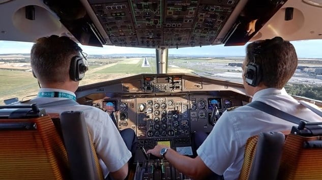 Çaykaralı pilottan sıra dışı anonslar