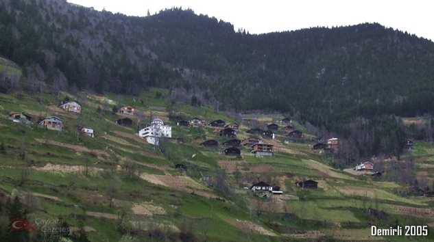 Demirli mahallesinden Emine Karış vefat etti