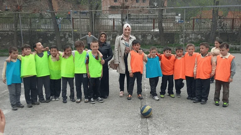 Zeki Bilge İlkokulu sınıflar Arası 23 Nisan futbol turnuvası sona erdi