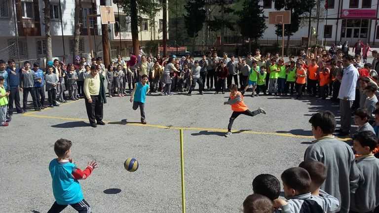 Zeki Bilge İlkokulu 23 Nisan Futbol Turnuvası başladı 10