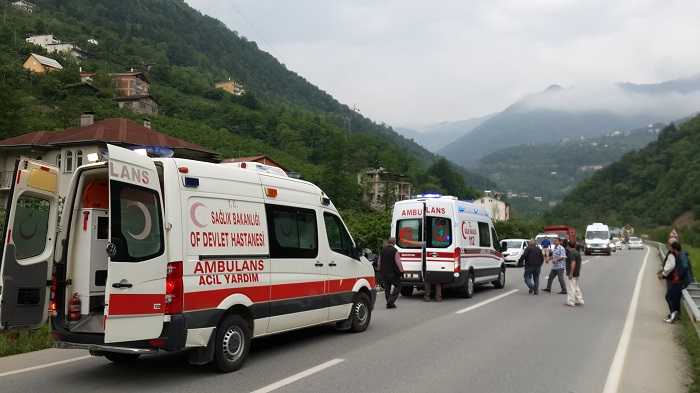 Çaykara’daki kazada bir öğrenci öldü, bir yaralı var