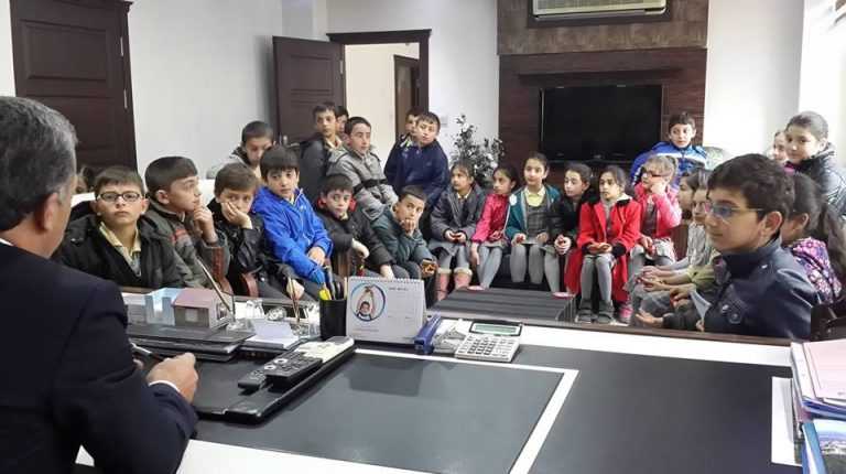 Öğrenciler Belediye Başkanı Hanefi Tok’u Ziyaret Etti