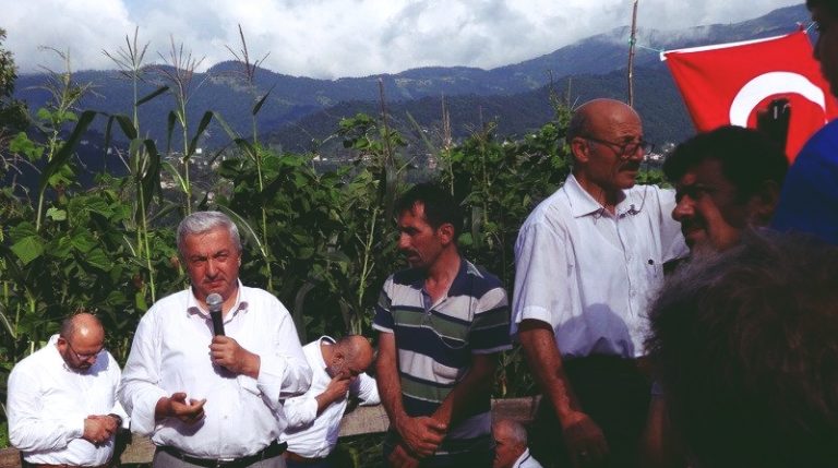 Şehidimizin kabrine ziyaretler devam ediyor