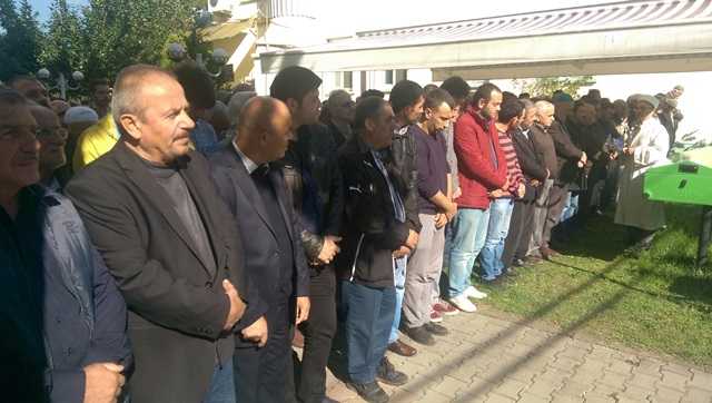 İbrahim Ocak Hendek'te dualarla toprağa verildi 12 İbrahim Ocak Sakarya ili Hendek İlçesi Büyükdere Mahallesinde toprağa verildi