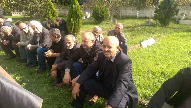 İbrahim Ocak Hendek'te dualarla toprağa verildi 25 İbrahim Ocak Sakarya ili Hendek İlçesi Büyükdere Mahallesinde toprağa verildi