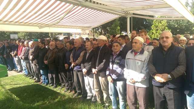 İbrahim Ocak Hendek'te dualarla toprağa verildi 7 İbrahim Ocak Sakarya ili Hendek İlçesi Büyükdere Mahallesinde toprağa verildi
