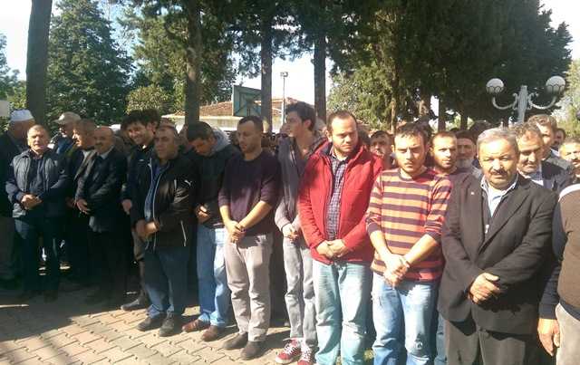 İbrahim Ocak Hendek'te dualarla toprağa verildi 5 İbrahim Ocak Sakarya ili Hendek İlçesi Büyükdere Mahallesinde toprağa verildi