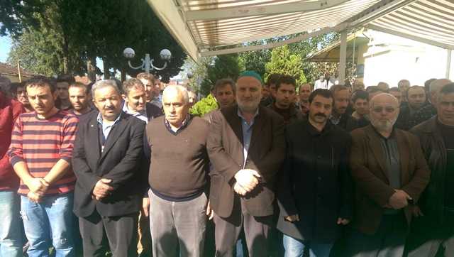 İbrahim Ocak Hendek'te dualarla toprağa verildi 4 İbrahim Ocak Sakarya ili Hendek İlçesi Büyükdere Mahallesinde toprağa verildi