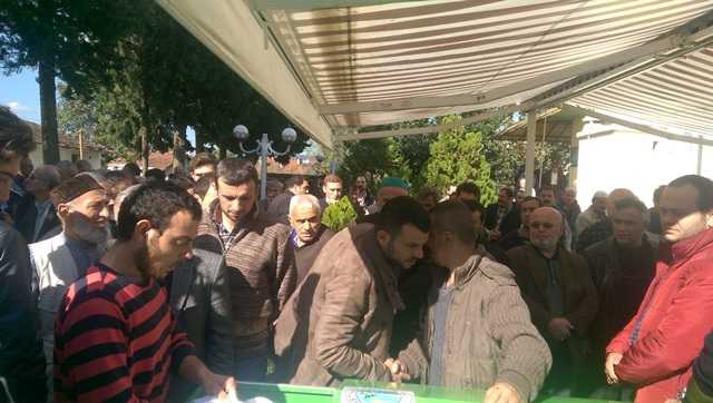 İbrahim Ocak Hendek'te dualarla toprağa verildi 2 İbrahim Ocak Sakarya ili Hendek İlçesi Büyükdere Mahallesinde toprağa verildi