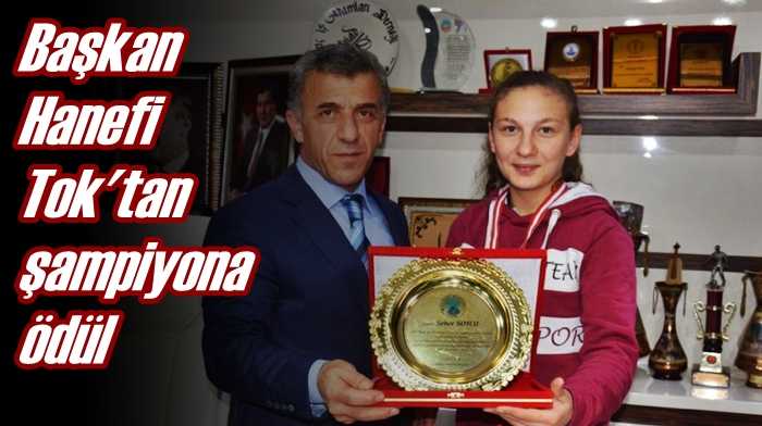 Başkan Tok´tan Şampiyona Plaket