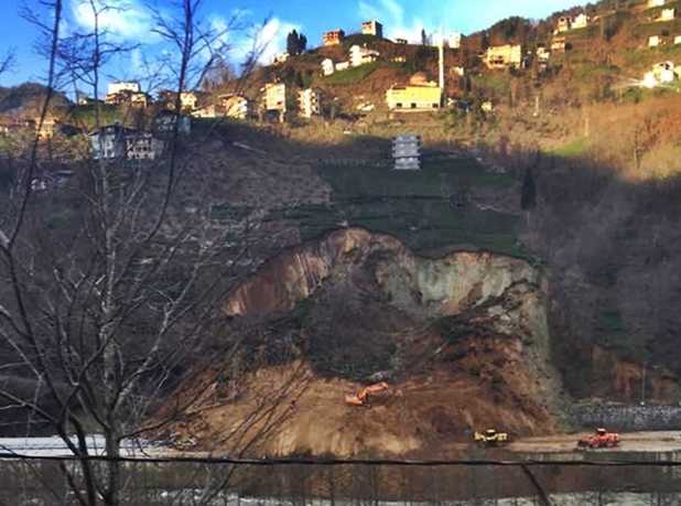 Çaykara-Of yolu açılıyor 1 of_caykara_yolu_calismalar